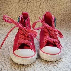 Converse size 5 baby